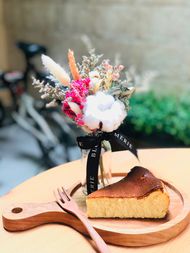 Foto burnt cheesecake di UN Bakes