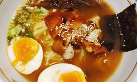 Golden Lamian