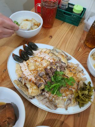 Foto 3 - Makanan di Bubur Cap Jago oleh Wanny Ng