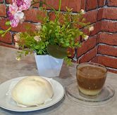 Foto di Kopi Johny X Orchid Bloom Coffee &  Eatery