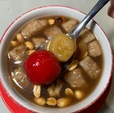 Foto di Kembang Tahu & Susu Jahe Merah Naomi