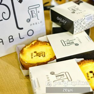 Foto 1 - Makanan(Freshly Baked Cheese Tart) di Pablo oleh @teddyzelig 