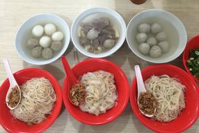 Foto Baso Akiaw 99