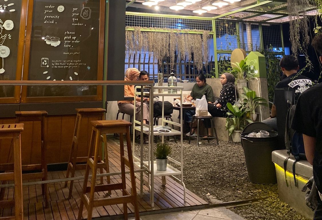 Little Contrast, Riau, Bandung - Lengkap: Menu terbaru, jam buka & no  telepon, alamat dengan peta