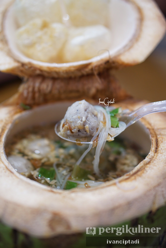 Foto Makanan di Bakso Kelapa Bu Gendut