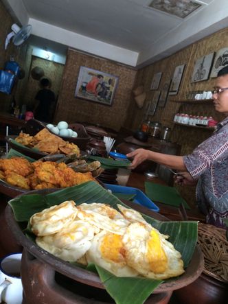 Foto Makanan di Nasi Pecel Tradisional