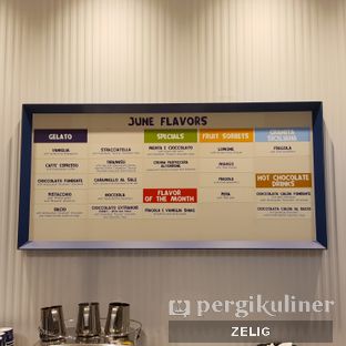 Foto 3 - Interior di Grom Gelato oleh @teddyzelig 