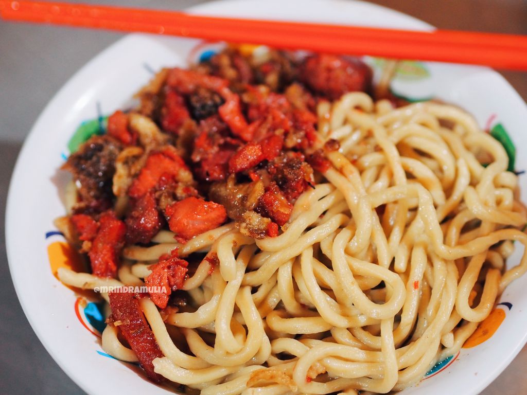 Bakmi Ahau 38, Mangga Besar - Lengkap: Menu terbaru, jam ...
