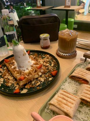 Foto 2 - Makanan(Mini wrap bites) di Sour Sally Green oleh Nafilah Noh