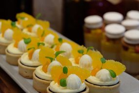 Foto PASOLA - The Ritz Carlton Pacific Place