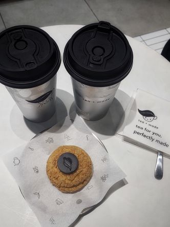 Foto Makanan di Tea + Made
