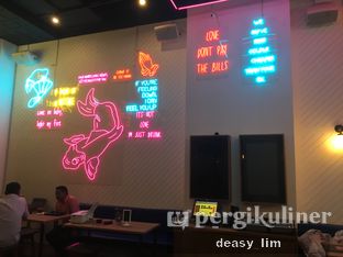 Foto 21 - Interior di Mixology oleh Deasy Lim