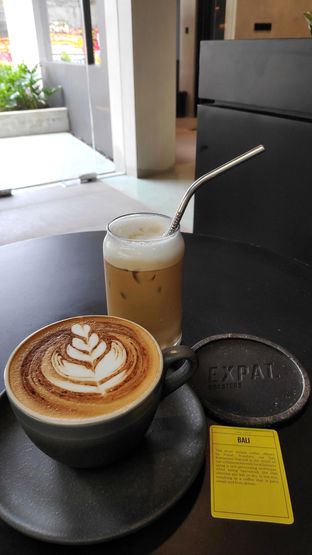 Foto 4 - Makanan(Iced Caffe Latte) di Expat. Roasters oleh Simon A. claudius_simon