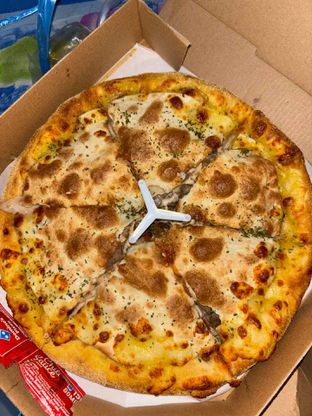 Foto 3 - Makanan(Pie Creamy Beef Mushroom) di Domino's Pizza oleh Cyntia // IG: @cyntiahbsr