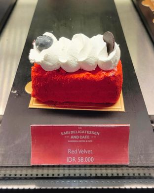 Foto 8 - Makanan di Sari Delicatessen oleh Momondud 