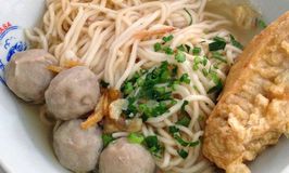 Batagor & Mie Baso H. Isan