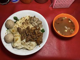 Foto 3 - Makanan di Bakmi Lina oleh Nikita Marcia