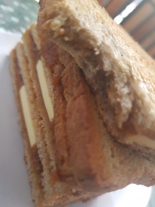 Foto 1 - Makanan(Butter Kaya Toast) di dkunkopi oleh Wendi Bimo