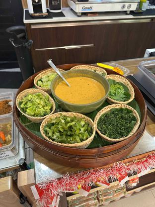 Foto 1 - Makanan di Pisang Goreng Madu Bu Nanik oleh Albert Murdiono