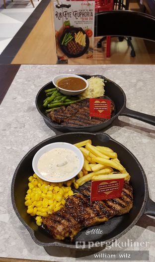 Foto review Steak Hotel by Holycow! oleh William Wilz 3