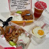 Foto di Ayam Goreng Bawang Putri