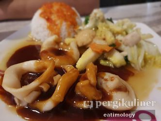 Foto Makanan di Solaria