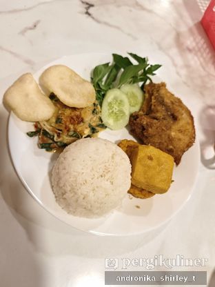 Foto 4 - Makanan di Ayam Presto Ny. Nita oleh Andronika 