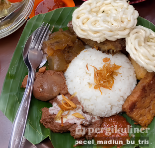 Foto review Bu Tris Resto oleh Bu Tris  Resto 3