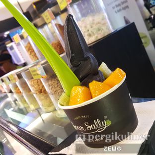 Foto 3 - Makanan(Black Sakura (Reg.)) di Sour Sally oleh @teddyzelig 
