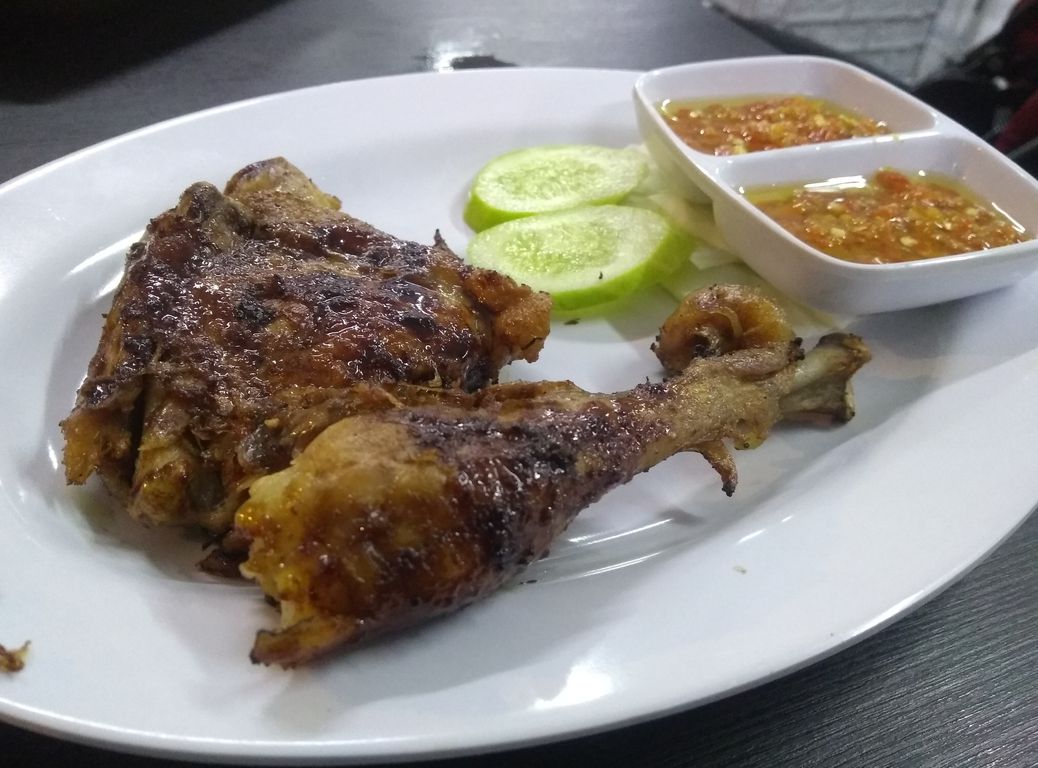 Ayam Goreng Karawaci, Kampung Melayu - Lengkap: Menu terbaru, jam buka