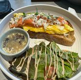 Foto di Two Seven Four (274 Street)