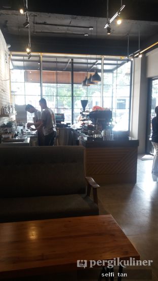 Foto 4 - Interior di Chief Coffee oleh Selfi Tan