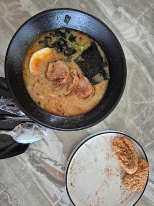 Foto 1 - Makanan di Satoyama Ramen oleh Kanji Banaspati
