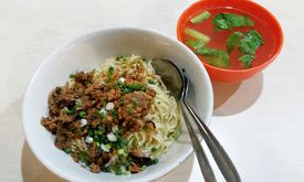 Pangsit Mie Bandung Super