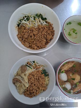 Foto 4 - Makanan di Bakmi Aliang Gg. 14 oleh UrsAndNic 