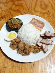 Foto Makanan di Nasi Campur Emanuel