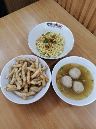 Foto 3 - Makanan di Bakso Haji Mail oleh Kuliner_jalan2_mimi_henie 