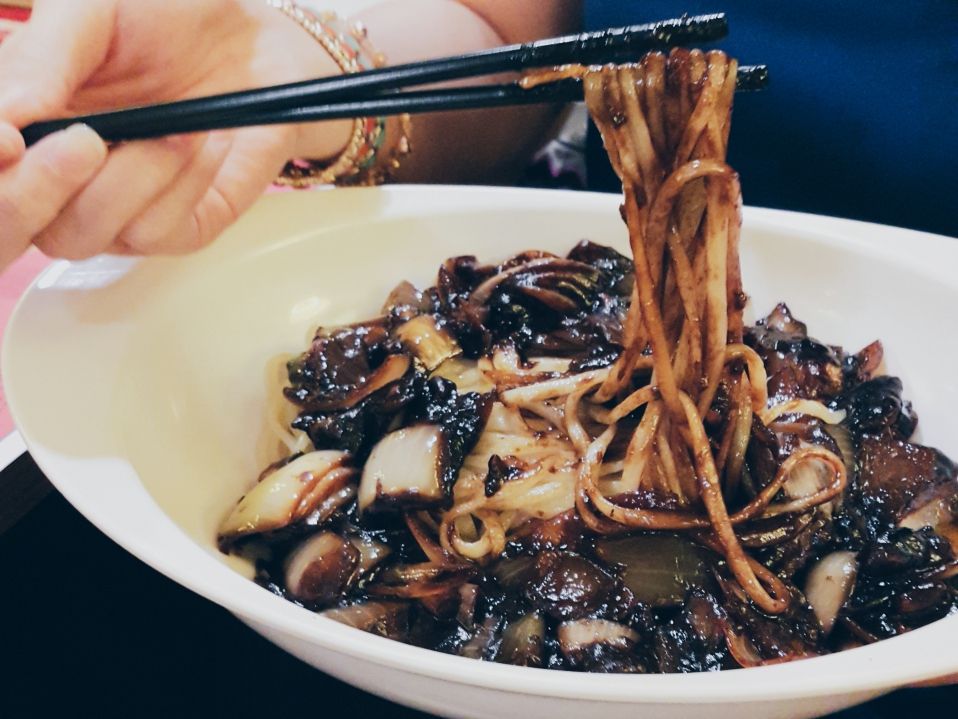 Yuk! Berburu Aneka Mie Ala Korea di Senopati - PergiKuliner.com