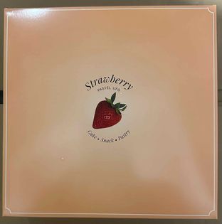 Foto review Strawberry Pastel Ufo oleh Albert Murdiono 2