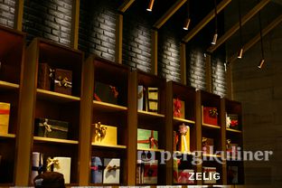 Foto 3 - Interior di Francis Artisan Bakery oleh @teddyzelig 