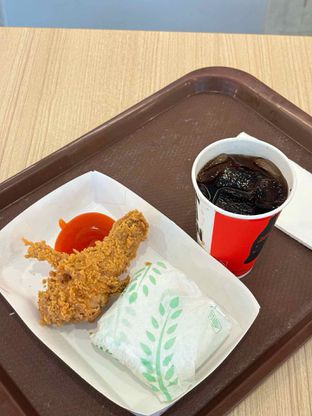 Foto review KFC oleh Cyntia // IG: @cyntiahbsr 5