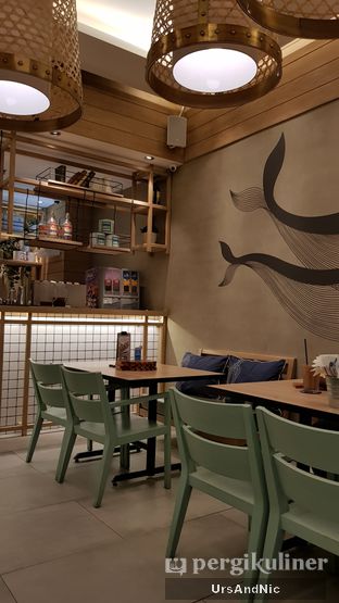 Foto 4 - Interior di Fish & Co. oleh UrsAndNic 