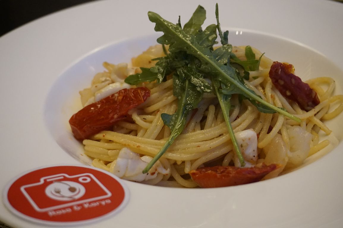 the highest restaurant in Jakarta... - Review yudistira ...