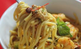 Redbox Manadonese Food By BOX Inc.