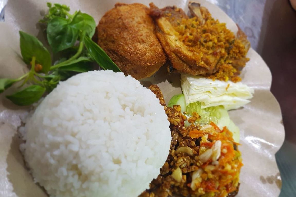 Ayam Penyet Surabaya, Banceuy, Bandung - Lengkap: Menu terbaru, jam