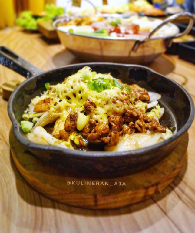 Korean Food Yang Enak Review Kulineran Aja Di Restoran Fat Oppa Karapitan Bandung