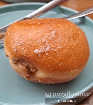 Foto review Livingstone Cafe & Bakery oleh UrsAndNic  4