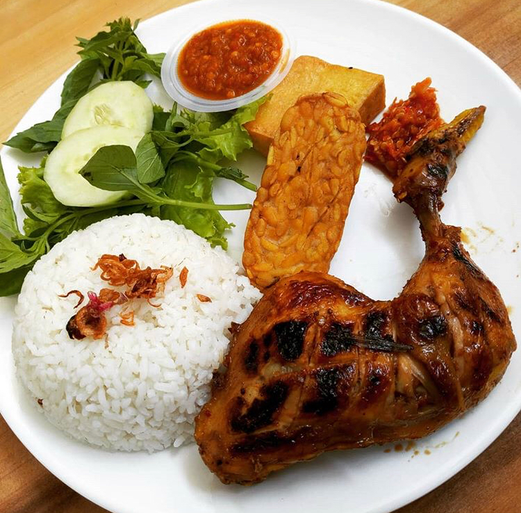 Ayam Bakar Pamul, Cibubur - Lengkap: Menu terbaru, jam buka & no