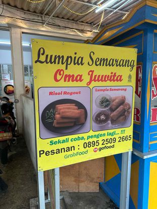 Foto review Lumpia Semarang Oma Juwita oleh Albert Murdiono 2