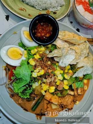 Foto review Tong Tji Tea house oleh noonanabee  4